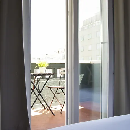 Avenue Hostel & Suites-3
